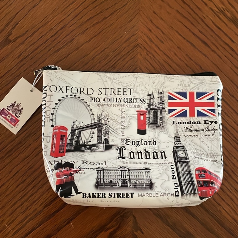 🇬🇧 NWT Washable Makeup Bag